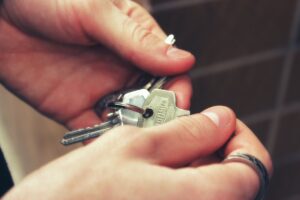 Wnętrze – skrzynki na przechowywanie kapsli z piwa